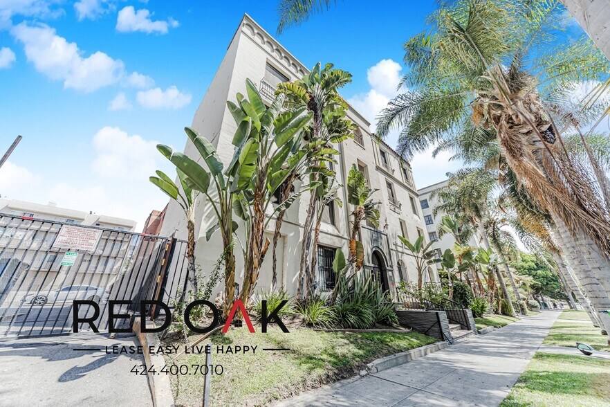 Building Photo - 826 S Hobart Blvd