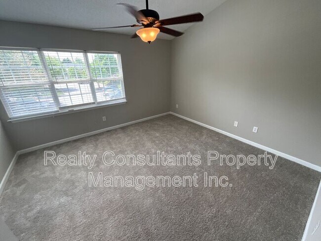 Building Photo - 4612 Cross Ridge Ln