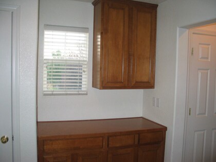 Building Photo - 6673 Panther Creek Dr
