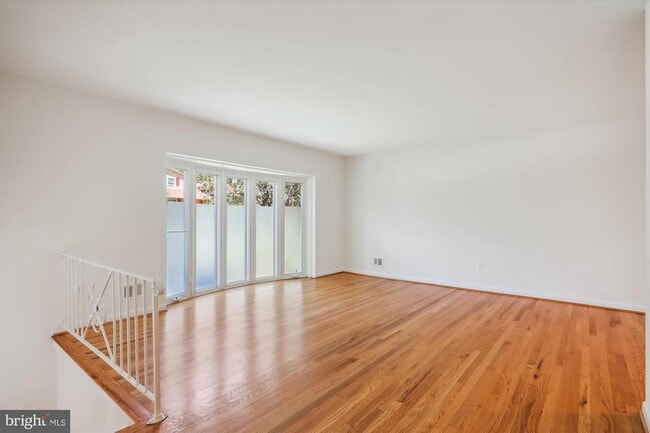 Building Photo - 6518 Wilmett Rd