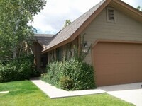 Building Photo - 2333 N Plateau Dr