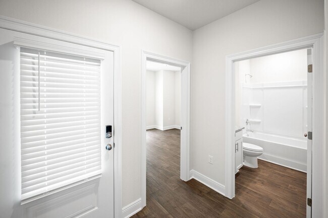 Building Photo - BRAND NEW HOME IN MAGNOLIA PINES!!!
