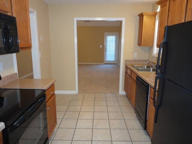 Building Photo - 991 Culverson Ct
