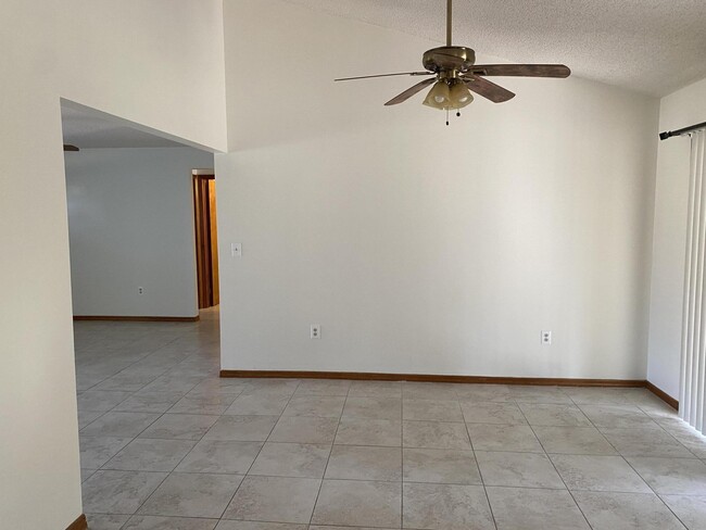 Building Photo - 4165 Fishermans Pl