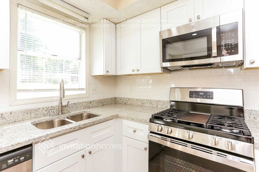 Building Photo - 2254 Boone Ct