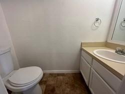 Building Photo - 641 Sinclair Dr