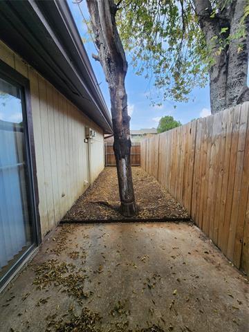 Building Photo - 4405 Menzer Rd