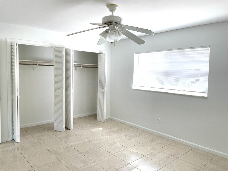 Building Photo - 623 92nd Ave N