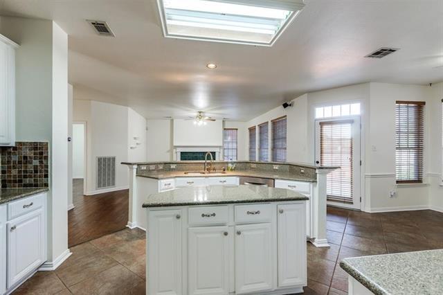 Building Photo - 8924 High Meadows Dr