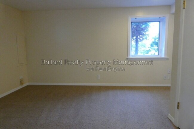 Building Photo - 509 N 70th St