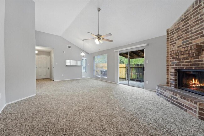 Building Photo - 22101 Moss Falls Ln