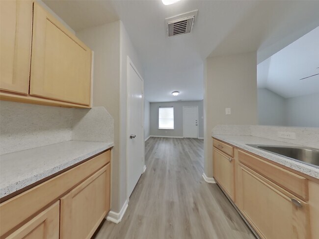 Building Photo - 6638 Windy River Ln