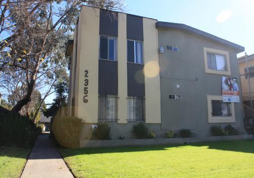 Building Photo - 2356 Portland St.