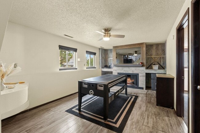 Building Photo - 4303 Eastcrest Cir W