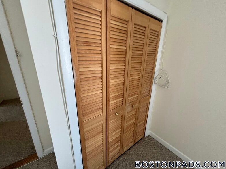 Building Photo - 1137 Commonwealth Ave