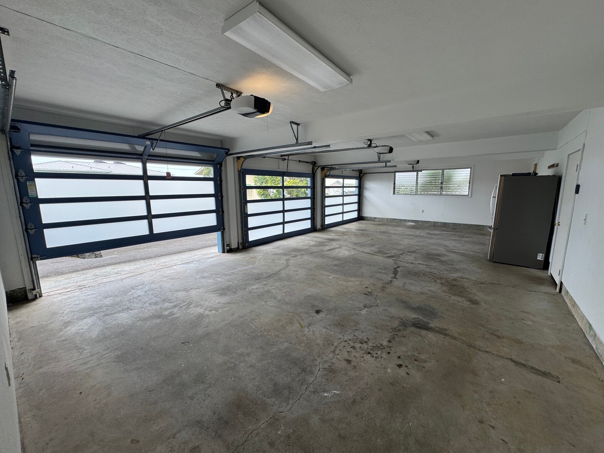 Building Photo - 360 Ohukea St