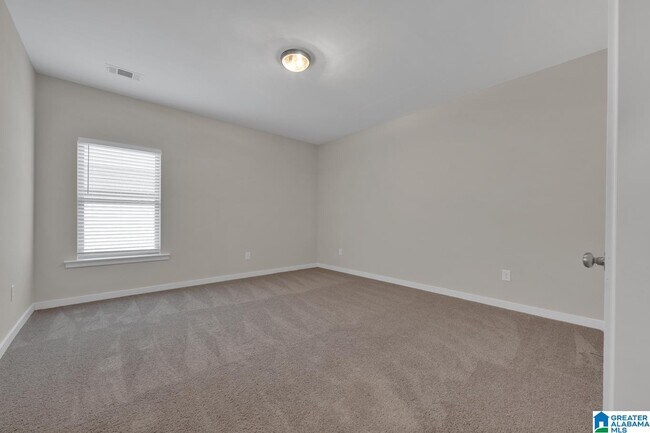 Building Photo - 615 Troubadour Ln