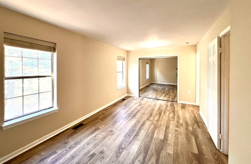 Building Photo - 9894 Burke Pond Ct