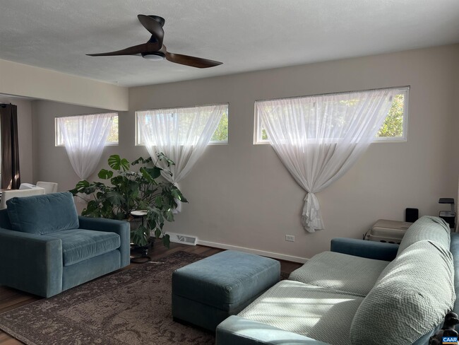 Building Photo - 1201 Bland Cir