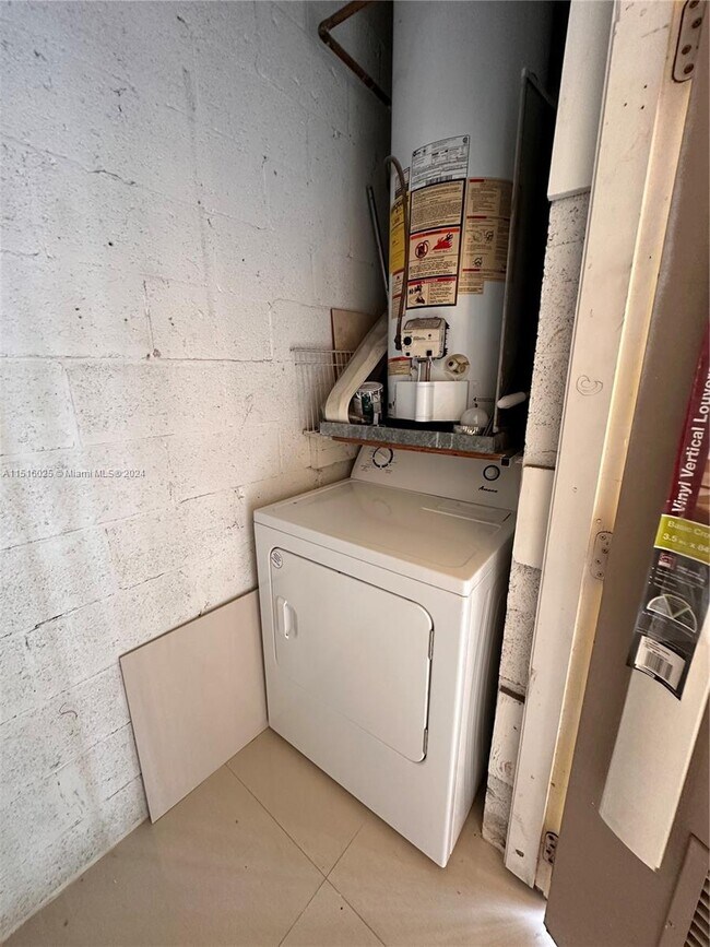 Building Photo - 15320 SW 106th Terrace