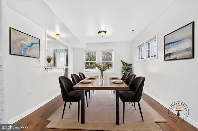 Building Photo - 1118 Sterling Ave