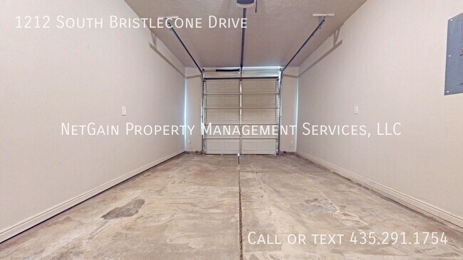 Building Photo - 1212 Bristlecone Dr