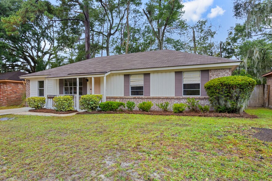 Building Photo - 115 Lucian Cir