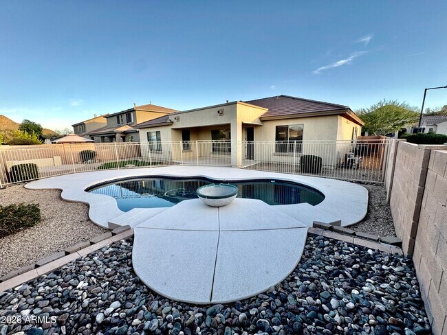 Building Photo - 6858 W Mazatzal Dr