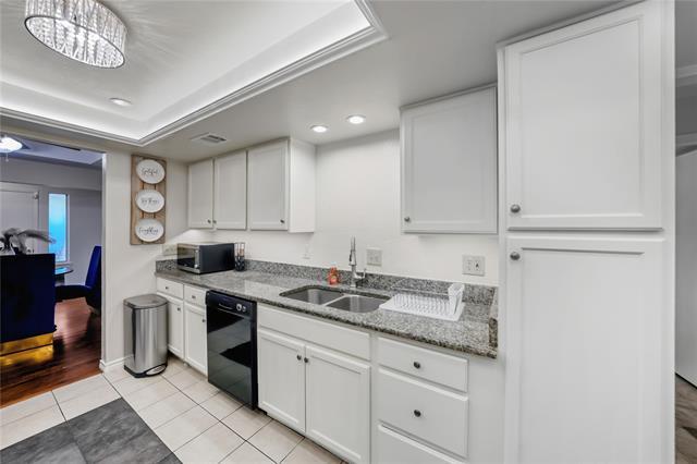 Building Photo - 922 Shady Creek Ln