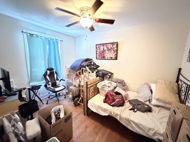 Building Photo - 3153 W Augusta Blvd