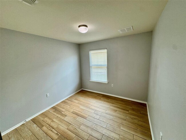 Building Photo - 5816 Knoll Pines Pass