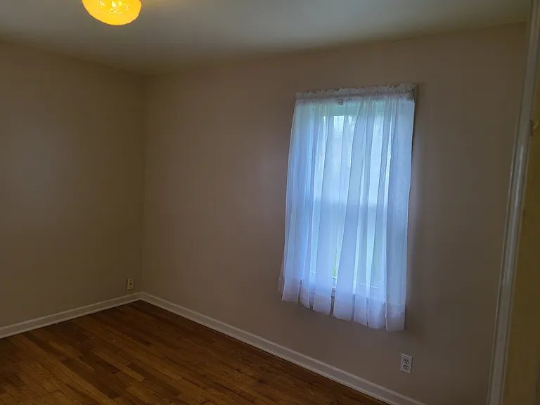 Building Photo - 1507 Westview Dr NE