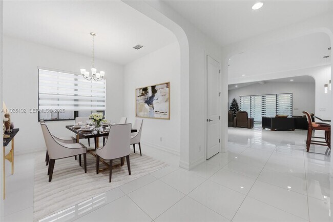 Building Photo - 9220 Meridian Dr N