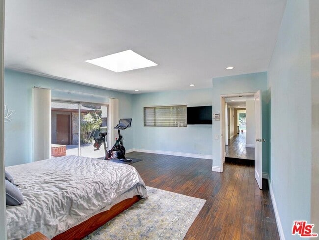 Building Photo - 6763 Radlock Ave