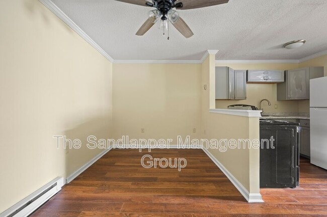 Building Photo - 4133 St Johns Ave