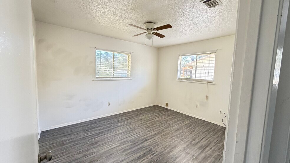 Primary Bedroom - 420 Magnolia St