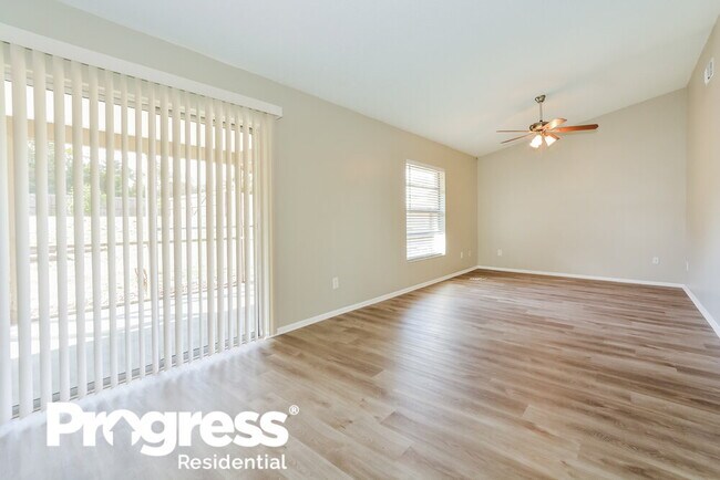 Building Photo - 938 N Jerico Dr