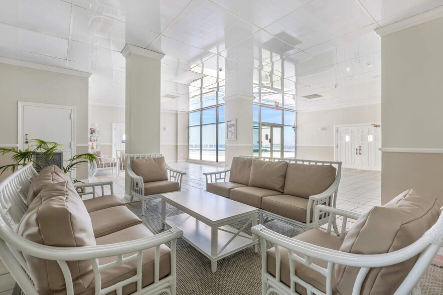 Common Area to Pool - 7135 Collins Ave