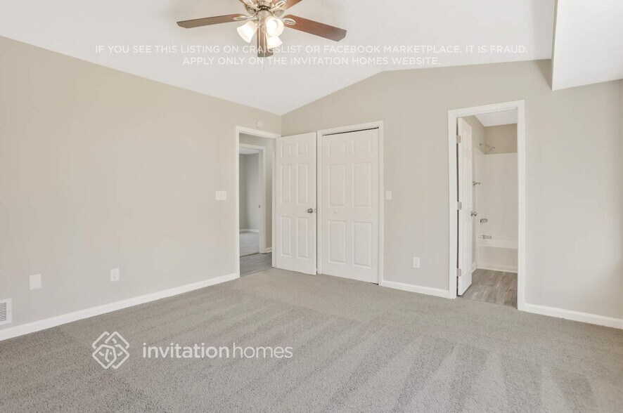 Building Photo - 725 Pepperwood Ln
