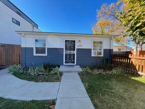 Building Photo - $0 DEPOSIT OPTION! TIMELESS VINTAGE CHARM: 2-BED, 1-BATH UNIT IN A CHARMING TRIPLEX