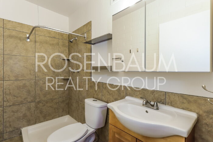 Building Photo - 1417 E Fort Lowell Rd