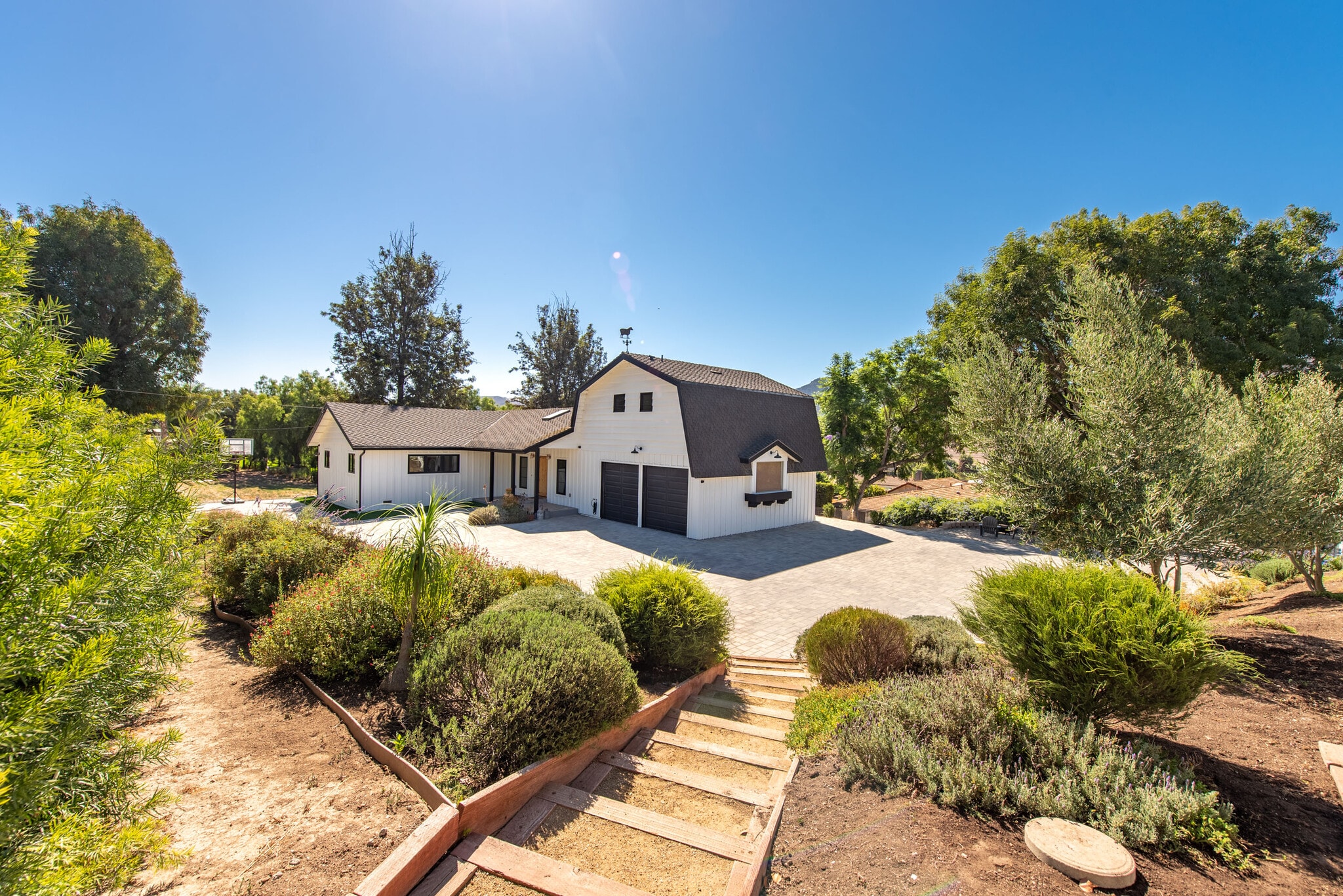 Building Photo - 2474 Barbara Dr