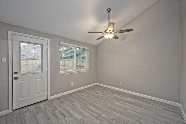 Building Photo - 1219 Gentle Bend Dr