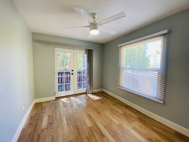 Building Photo - Charming 1 Bedroom North Park Apartment! Assigned Garage! Patio! In Unit Wash/Dryer!