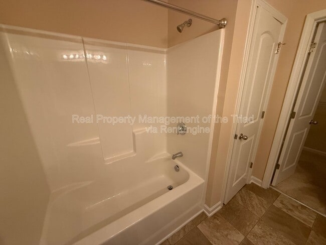 Building Photo - 4507 Chapel Ridge Dr