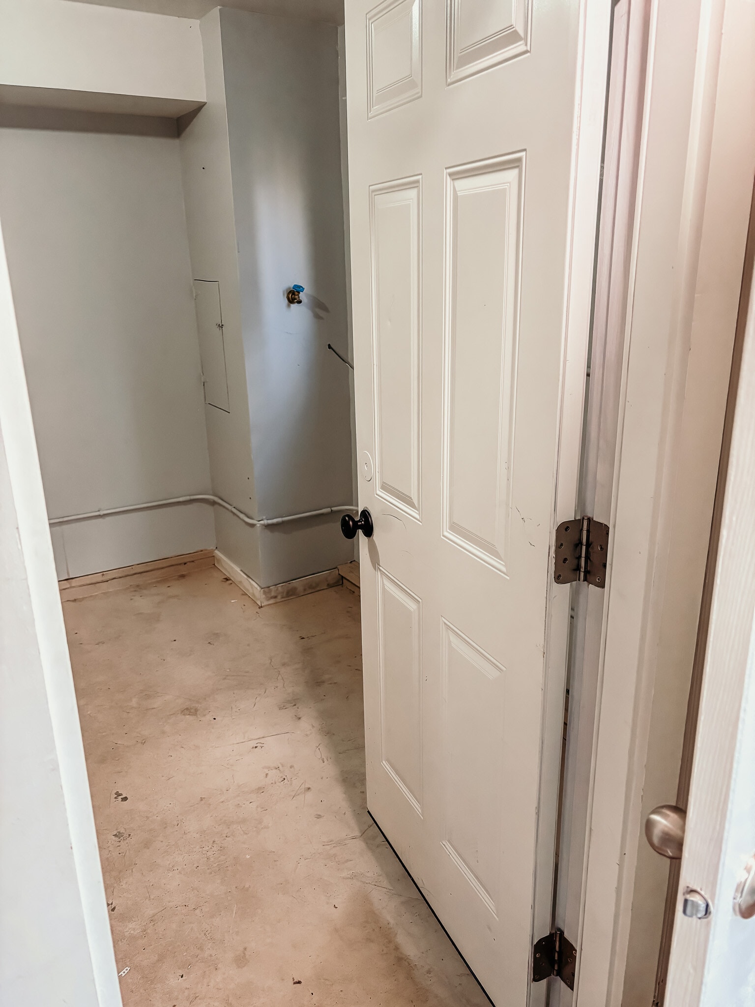 Building Photo - 1006 N New Jersey St