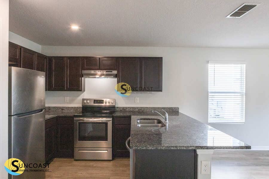 Building Photo - 6408 Sweetbay Ln