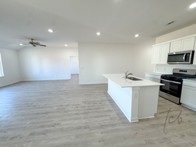 Building Photo - New Construction 4 Bedroom, 2 Bathroom Hom...