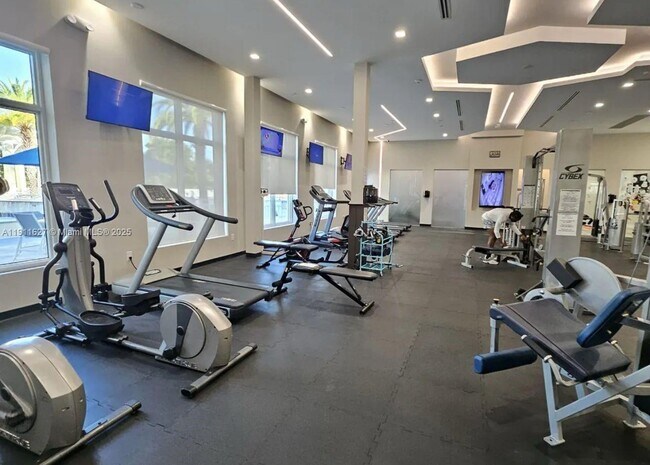 Building Photo - 364 NE 25th Pl