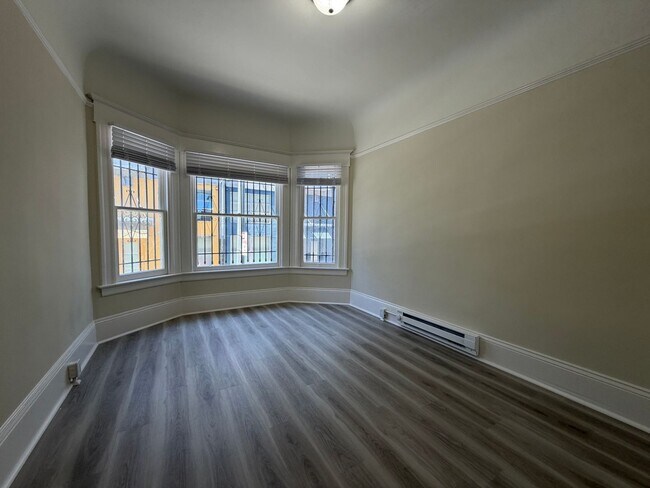 Building Photo - 569-571-571 Minna St